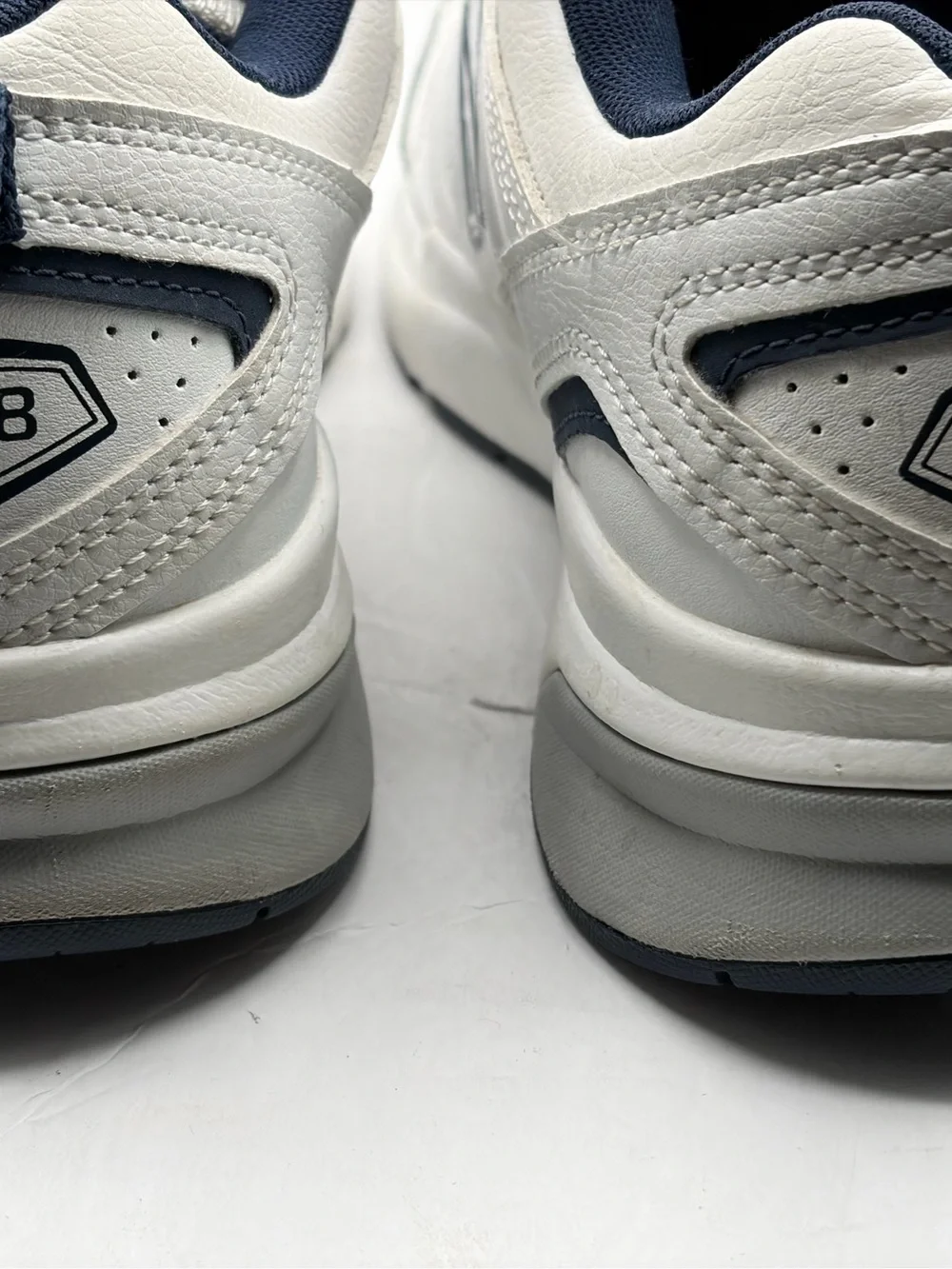 New Balance 608 V5 Men Size 10D Training Shoe Sneaker White Blue MX608WN5